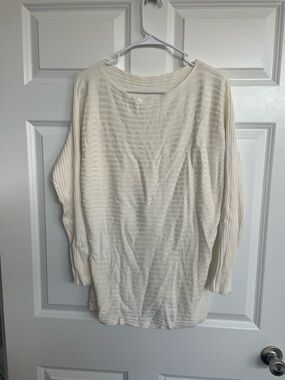 Lightweight Cream Ribbed Knit Pullover